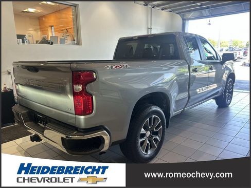 Used 2023 Chevrolet Silverado 1500 LT AWD/4WD image 4