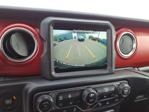 Used 2022 Jeep Wrangler Unlimited Rubicon w/ Steel Bumper Group AWD/4WD image 21