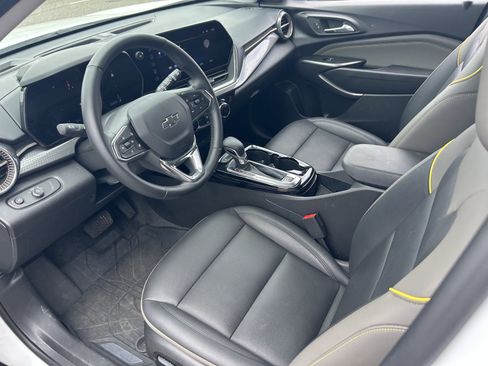 Used 2025 Chevrolet Trax ACTIV w/ Driver Confidence Package FWD image 13