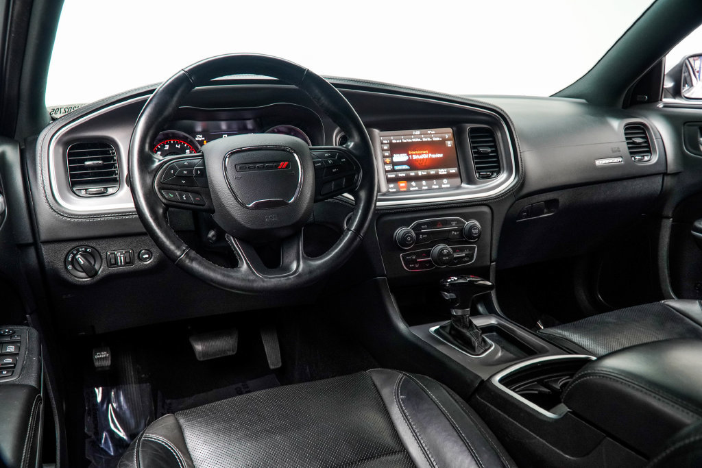 Used 2022 Dodge Charger SXT w/ Plus Group RWD image 19