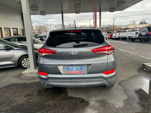 Used 2018 Hyundai Tucson SE w/ Cargo Package image 5