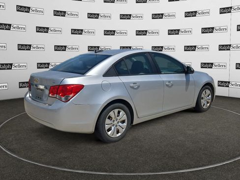 Used 2015 Chevrolet Cruze LS FWD image 6