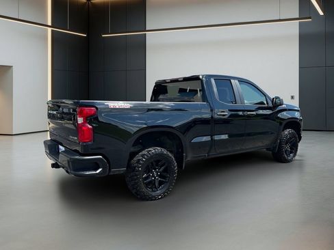 Used 2020 Chevrolet Silverado 1500 Custom Trail Boss w/ Custom Convenience Package AWD/4WD image 6