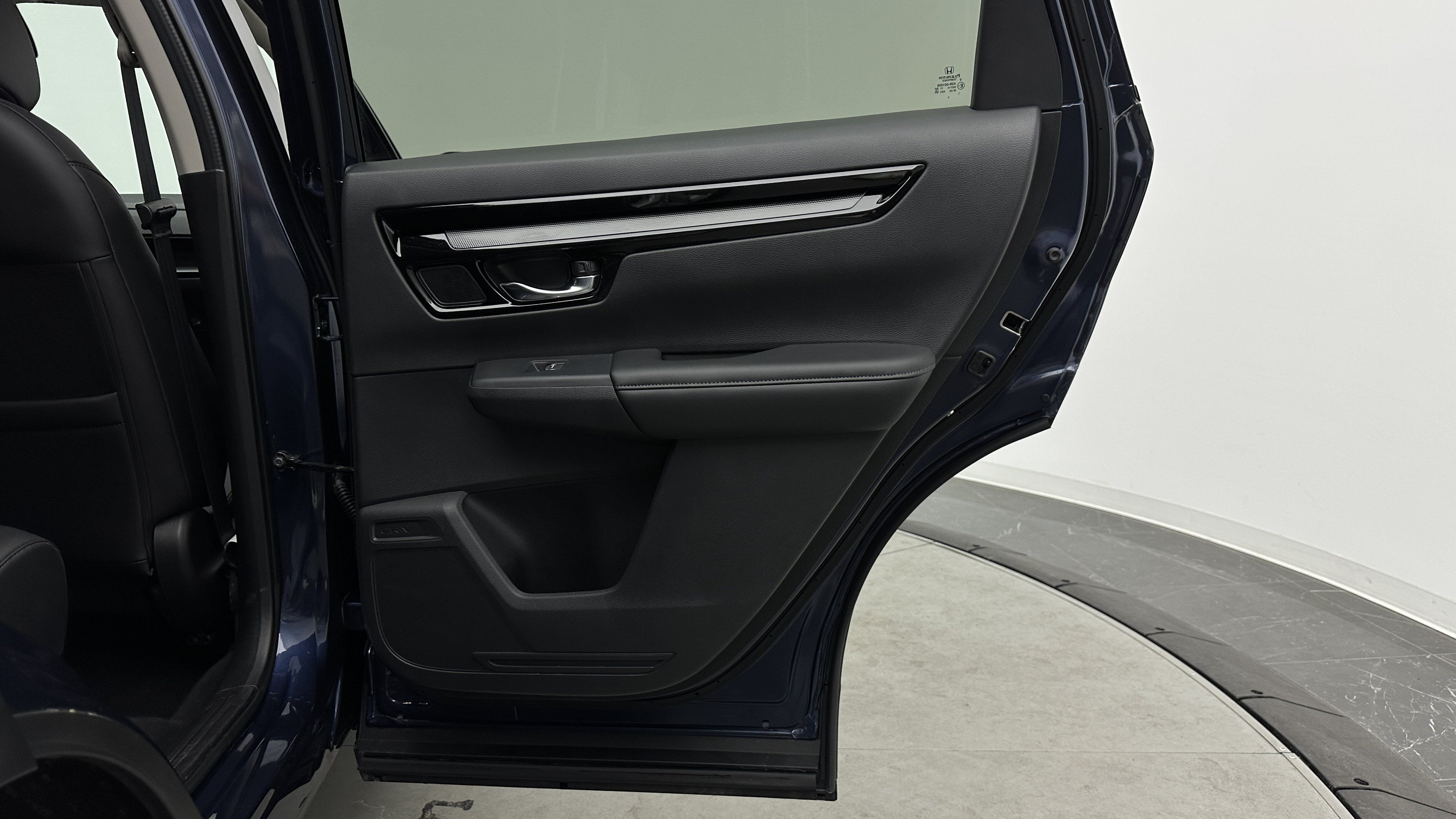 Used 2025 Honda CR-V EX-L image 37