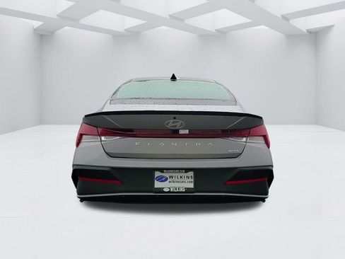 Certified 2025 Hyundai Elantra SEL w/ Cargo Package image 6