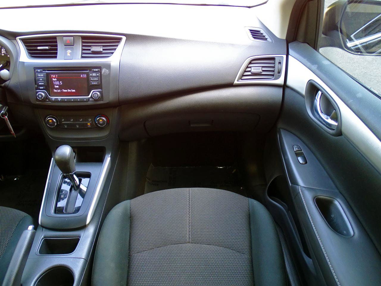 Used 2018 Nissan Sentra S FWD image 25