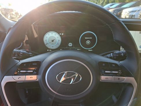 Certified 2023 Hyundai Elantra Limited FWD image 22
