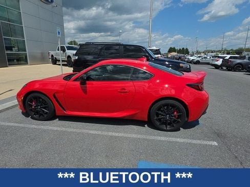 Used 2025 Toyota GR86 Premium w/ Performance Package RWD image 5