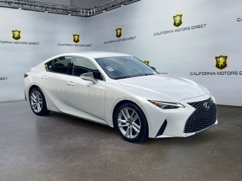 Used 2022 Lexus IS 300 image 7