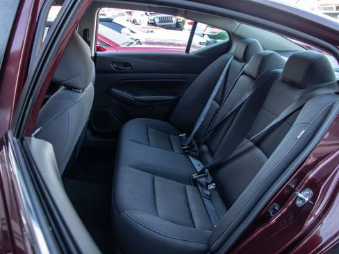 Used 2024 Nissan Altima 2.5 SV image 22