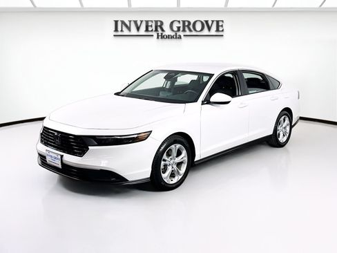 Certified 2023 Honda Accord LX image 1
