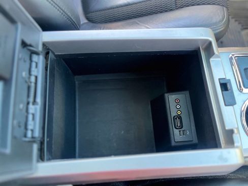 Used 2013 Ford F150 Raptor w/ Luxury Equipment Group image 23