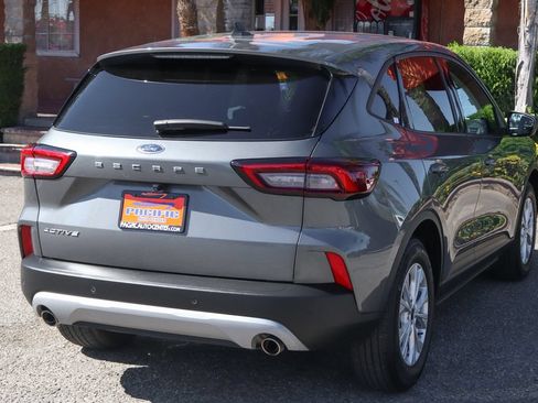 Used 2025 Ford Escape Active w/ Tech Pack #1 FWD image 9