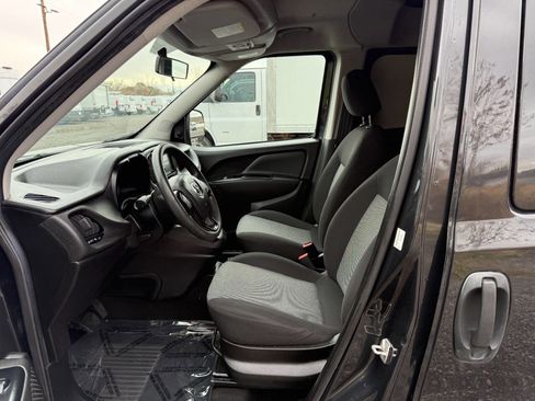 Used 2018 RAM ProMaster City Tradesman image 12