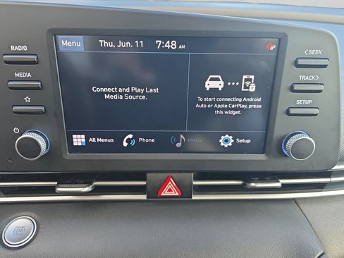 Used 2022 Hyundai Elantra SEL FWD image 20