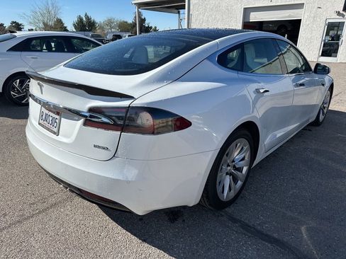 Used 2019 Tesla Model S 100D image 4