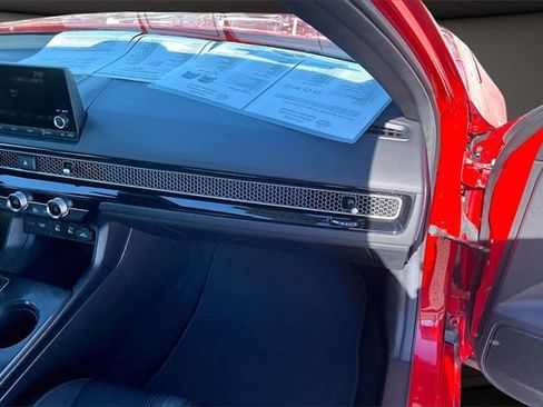 Used 2025 Honda Civic Sport image 15
