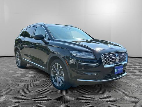 Used 2023 Lincoln Nautilus Reserve AWD/4WD image 7