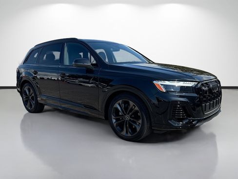 Certified 2025 Audi Q7 3.0T Prestige w/ Prestige Package image 1