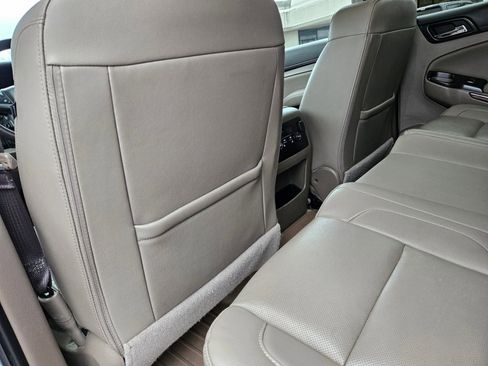 Used 2017 GMC Yukon SLT image 56