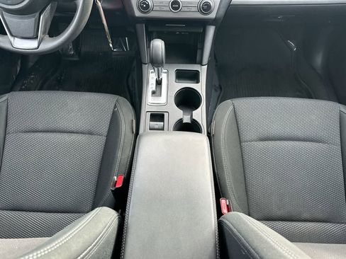 Used 2019 Subaru Outback 2.5i AWD/4WD image 30