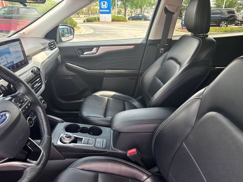Used 2021 Ford Escape SEL AWD/4WD image 13