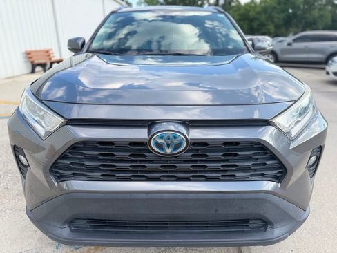 Used 2021 Toyota RAV4 XLE Premium AWD/4WD image 8