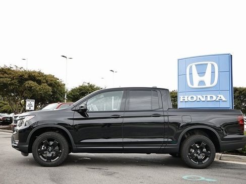 New 2026 Honda Ridgeline Black Edition image 5