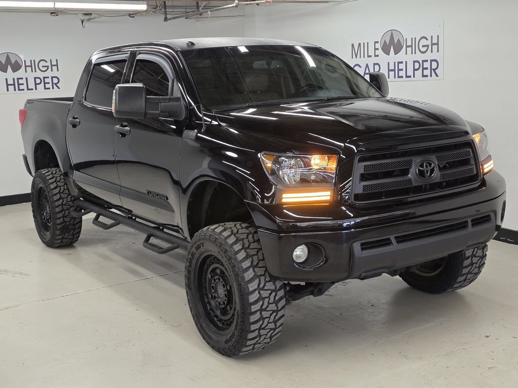 Used 2012 Toyota Tundra 4x4 CrewMax w/ SR5 Pkg image 4