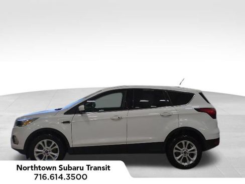 Used 2019 Ford Escape SE AWD/4WD image 2