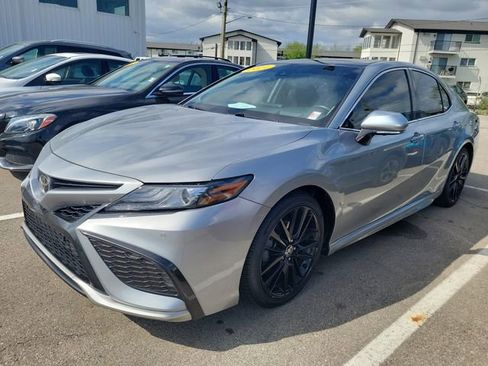 Used 2021 Toyota Camry XSE w/ Navigation Package image 4