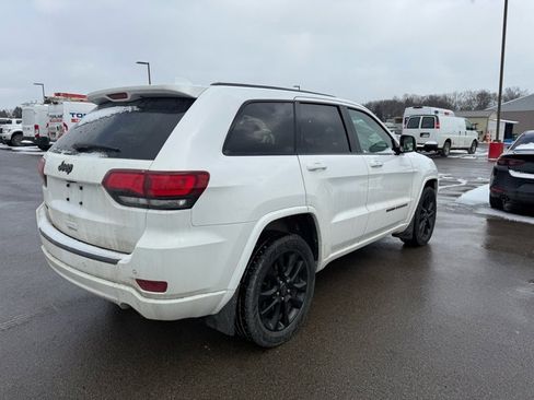 Used 2021 Jeep Grand Cherokee Laredo X image 6