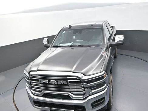 New 2026 RAM 2500 Laramie AWD/4WD image 13