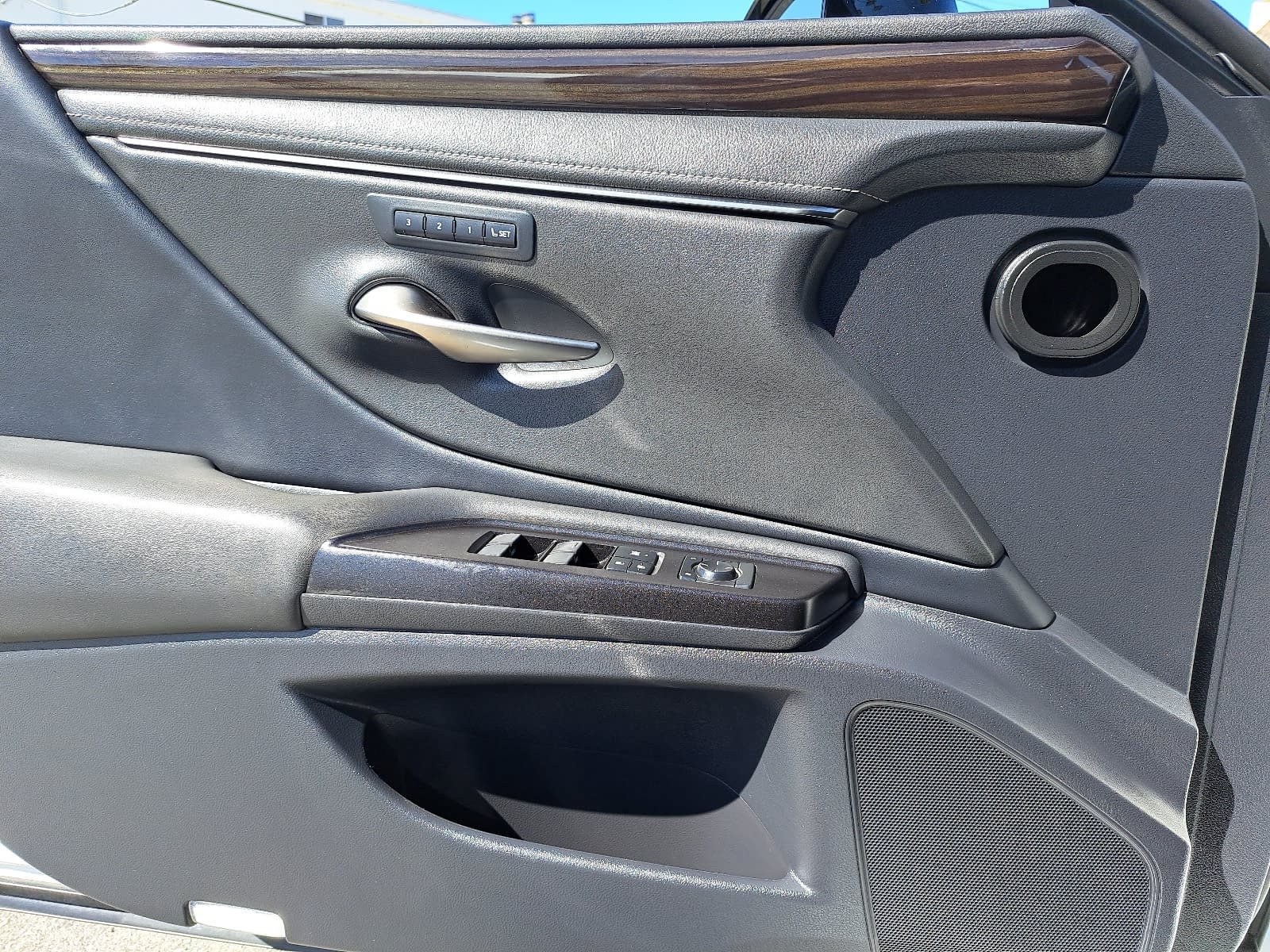 Used 2019 Lexus ES 350 w/ Premium Package FWD image 28