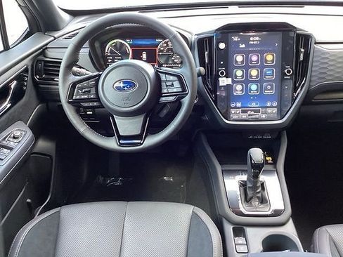 Used 2025 Subaru Forester Touring w/ Touring Package image 16