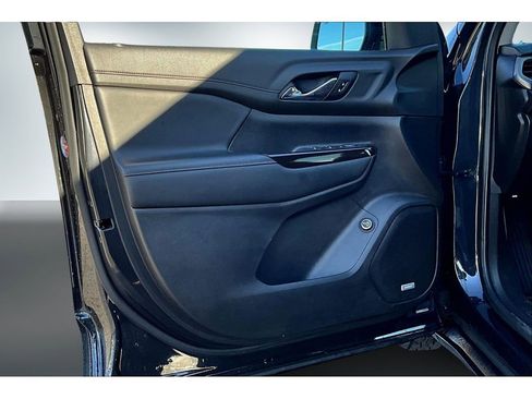 Used 2020 GMC Acadia AT4 image 19