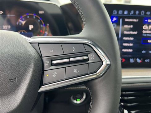 Used 2025 Chevrolet Suburban High Country w/ Sun And Tow Package image 23