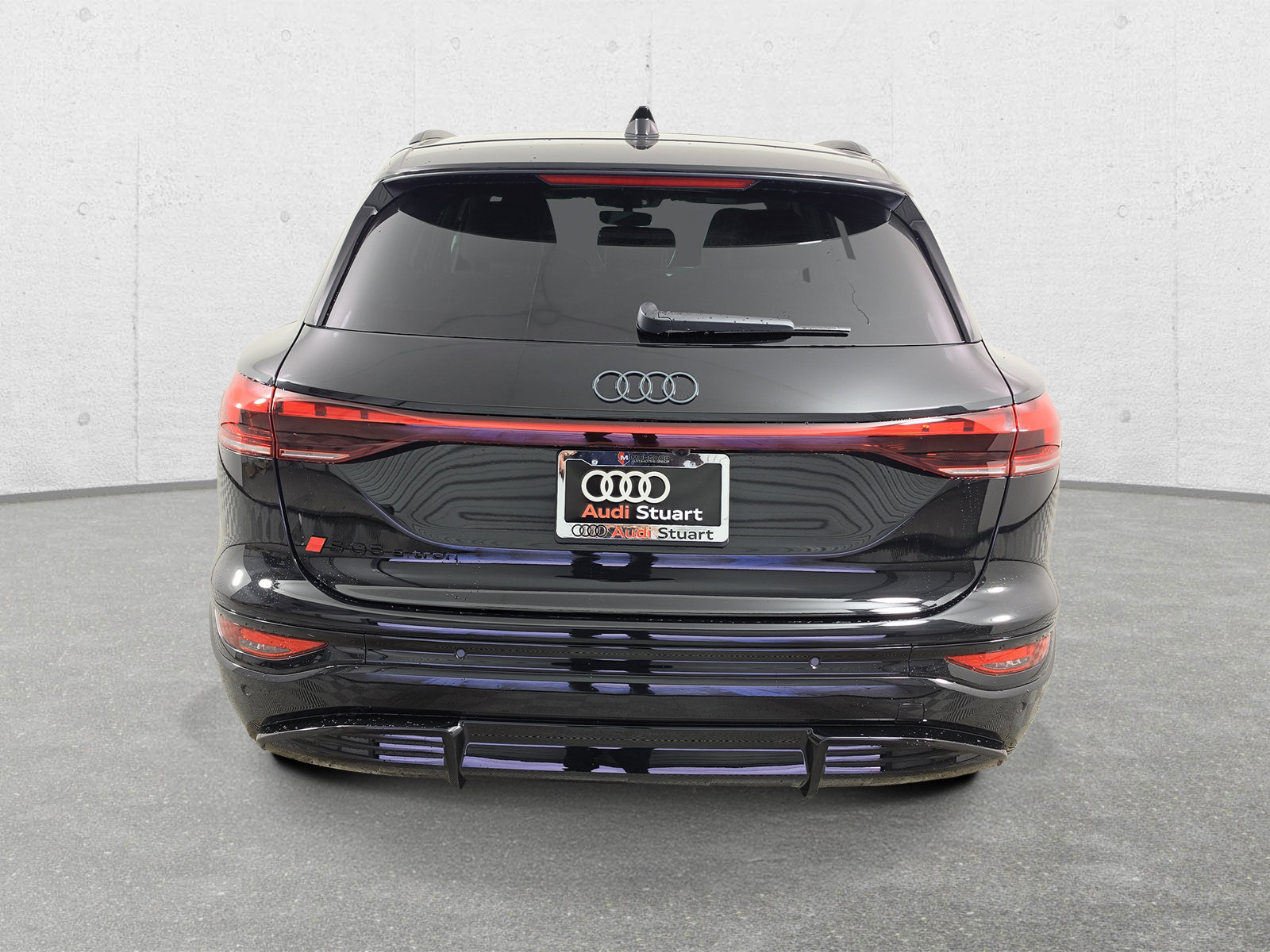 New 2027 Audi SQ6 e-tron Premium Plus AWD/4WD image 5