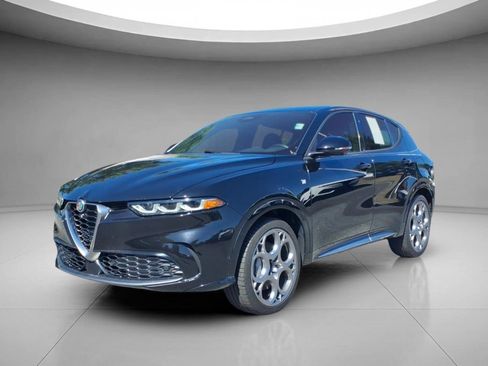 Used 2024 Alfa Romeo Tonale Ti w/ Active Assist Package AWD/4WD image 2