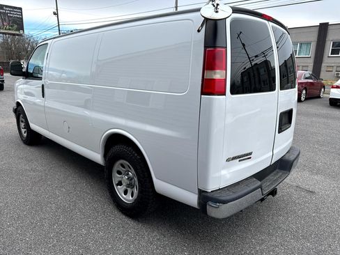 Used 2014 Chevrolet Express 1500 AWD image 4