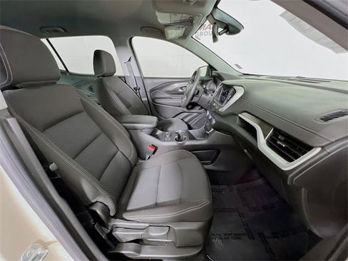 Used 2023 GMC Terrain SLE w/ Driver Convenience Package image 38