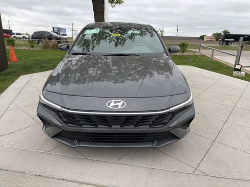 New 2026 Hyundai Elantra Sport FWD image 8