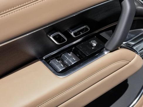 New 2026 Land Rover Range Rover SE AWD/4WD image 56
