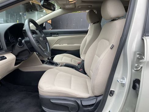 Used 2018 Hyundai Elantra Value Edition FWD image 14