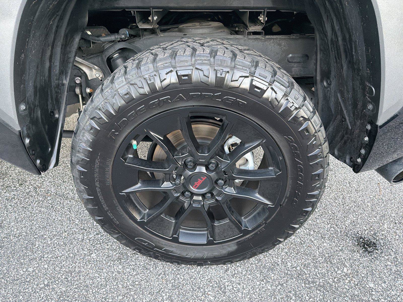 Used 2025 Toyota Tundra Limited AWD/4WD image 18