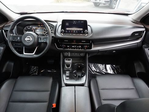 Certified 2022 Nissan Rogue SV w/ SV Premium Package image 11