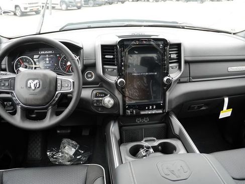 New 2026 RAM 1500 Laramie AWD/4WD image 13