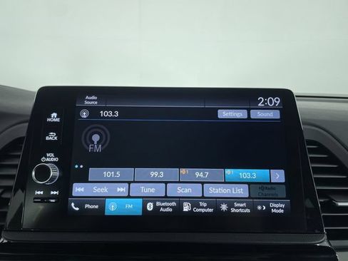 Used 2025 Honda Odyssey EX-L image 21