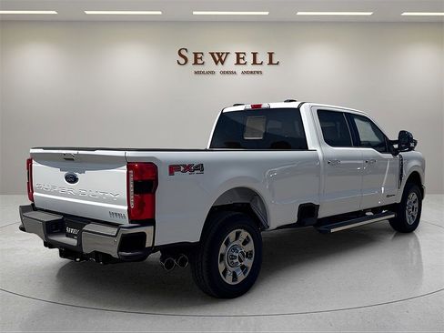 New 2025 Ford F350 Lariat w/ Chrome Package image 5