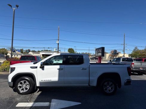 Used 2024 GMC Sierra 1500 SLT image 4